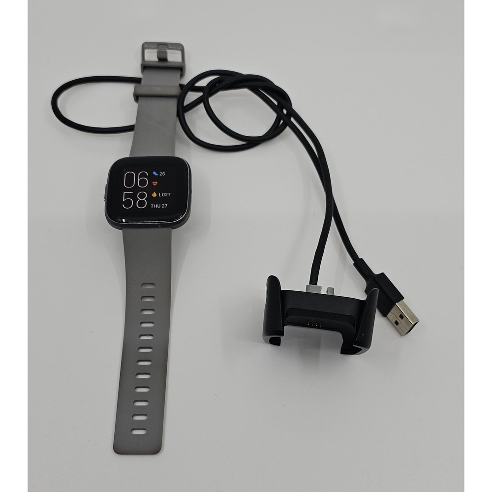 Fitbit Versa 2 Smartwatch Carbon Mist Grey Aluminum FB507 with Charger